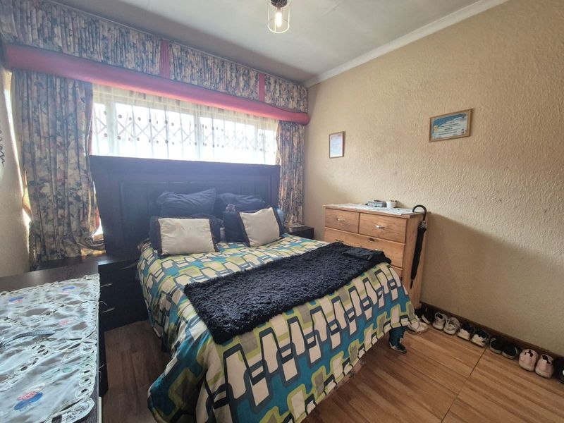 !Cozy Property Up For Sale! - Photo 5