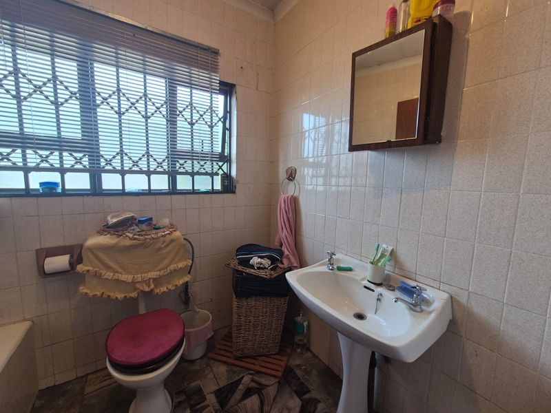 !Cozy Property Up For Sale! - Photo 8