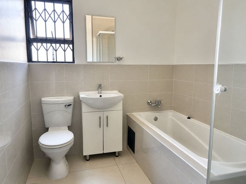 Apartment Block For Sale In Benoni - Photo 10