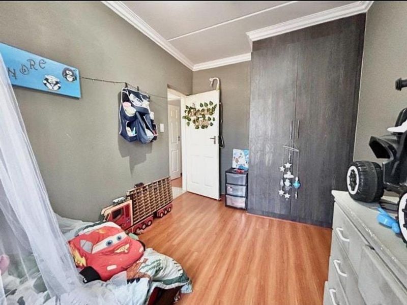 Apartment Block For Sale In Benoni - Photo 8