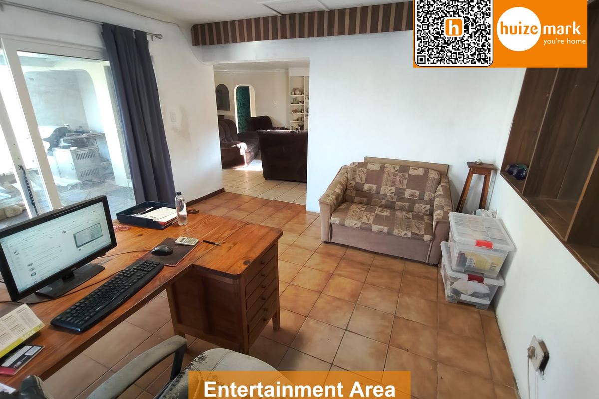 3 Bedroom Home with Flatlet in Caversham Glen - Photo 2