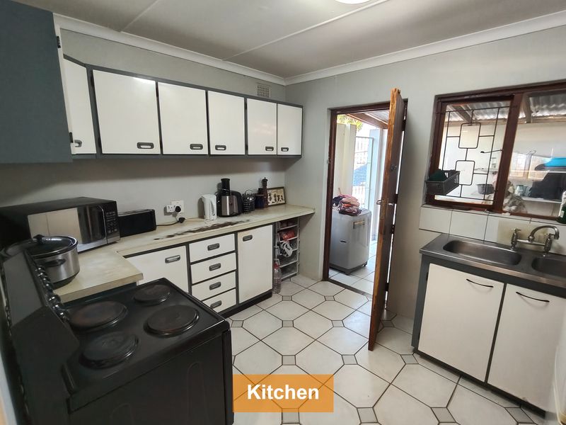 3 Bedroom Home with Flatlet in Caversham Glen - Photo 9