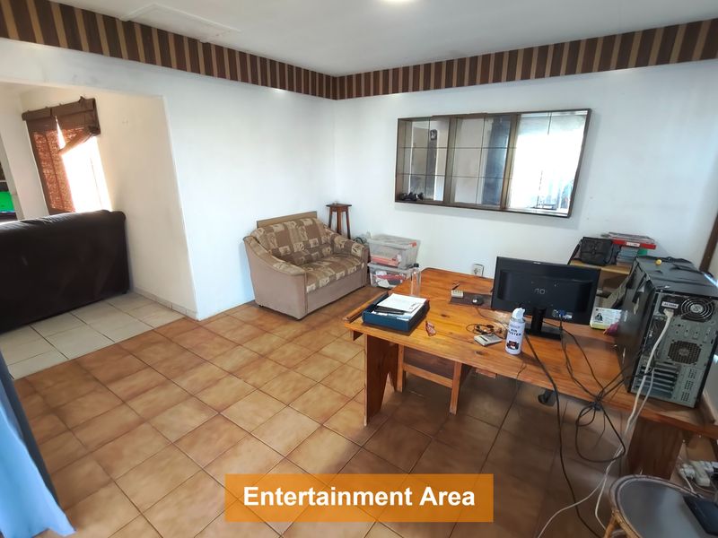 3 Bedroom Home with Flatlet in Caversham Glen - Photo 2