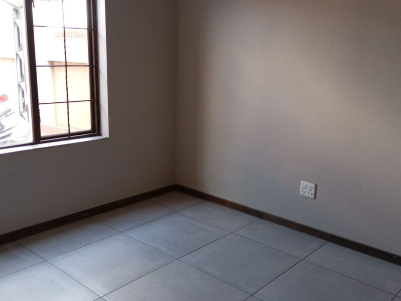Ground Floor 2 Bedroom Townhouse to Rent in Dalview, Brakpan – Available 1 August 2026 Pet Friendly - Photo 8