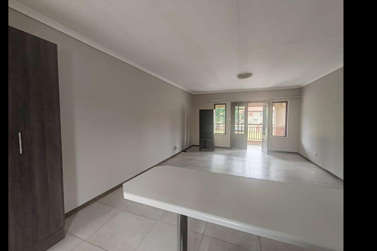 Ground Floor 2 Bedroom Townhouse to Rent in Dalview, Brakpan – Available 1 August 2026 Pet Friendly - Photo 4