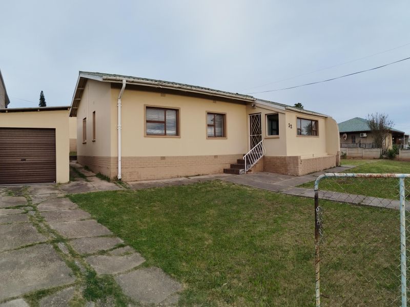 Family home in the heart  of Van Riebeeck Heights! - Photo 1