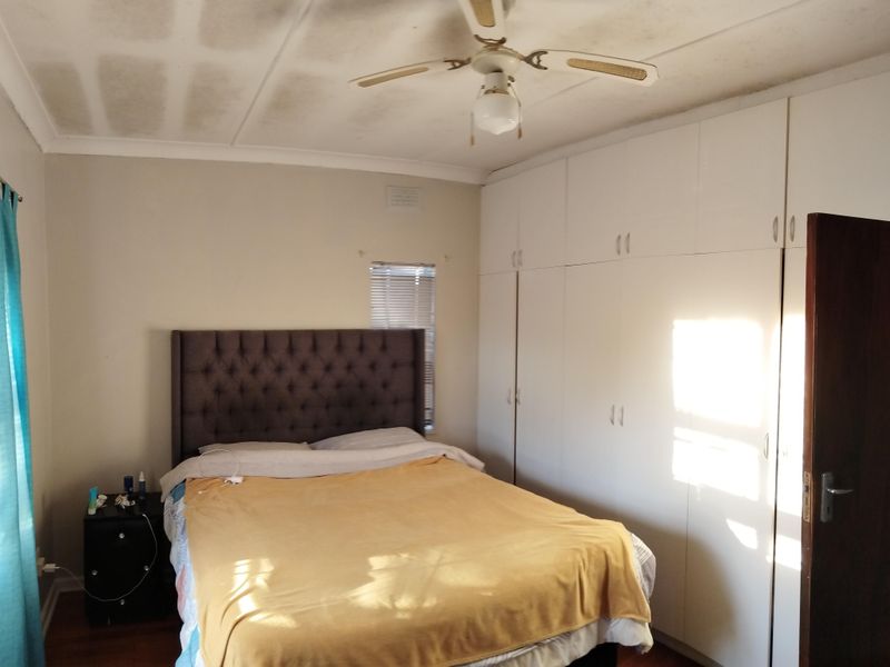 Family home in the heart  of Van Riebeeck Heights! - Photo 4