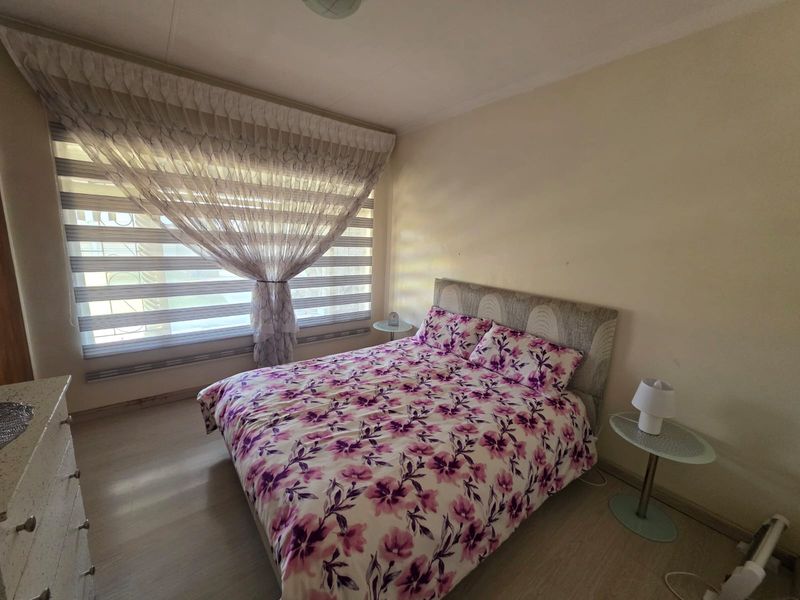 Beautiful 5-Bedroom Family Home for Sale in Arcon Park - Photo 10