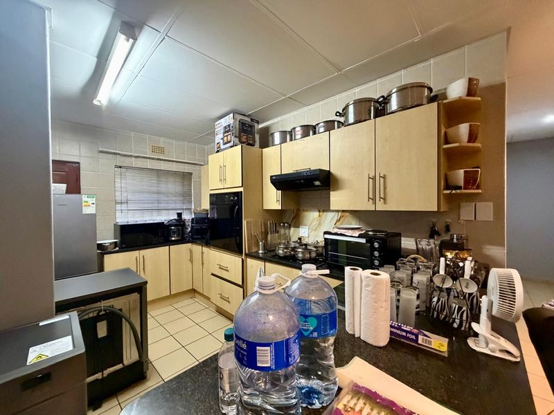 Charming 2 Bedroom Townhouse for Sale in Arboretum, Richards Bay White Pear Gardens Complex - Photo 3