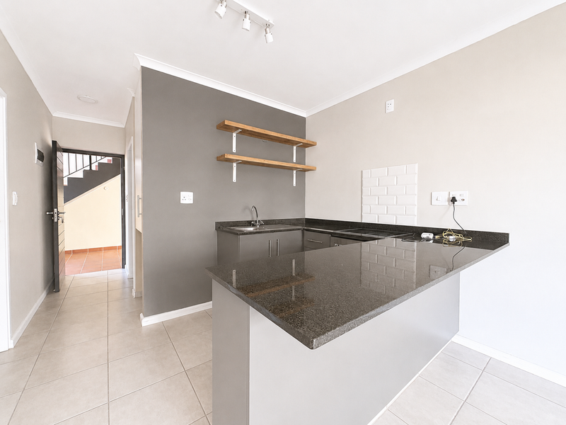 Ground Floor Living with a Garden in The Woods Estate - Photo 9