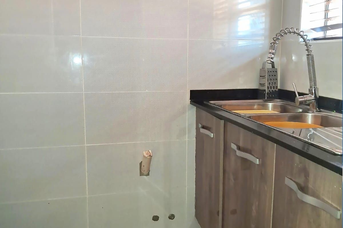 Luxury Family Living in Eligwa Estate, Three Rivers East. - Photo 3