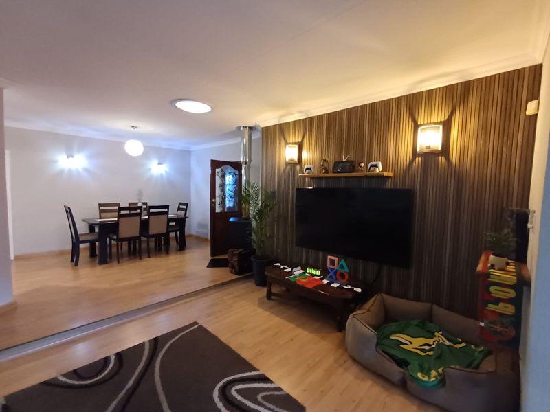 Full Title Townhouse Up For Grabs In The Serine SW 5. - Photo 8