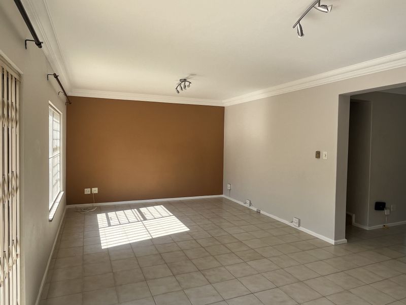 Spacious 3-Bedroom Duplex Townhouse To Rent in Secure Rivonia Complex - Photo 7
