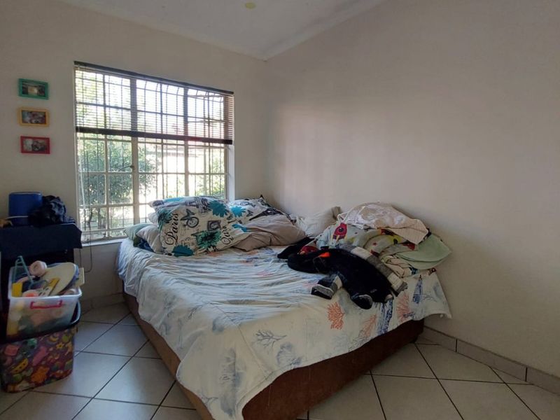 3 Bedroom Simplex Annlin - Photo 9