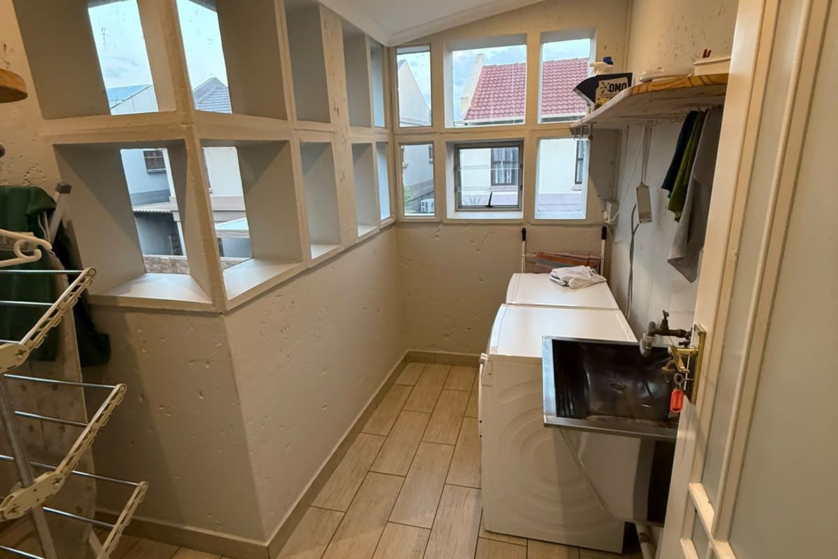 MODERN TOWNHOUSE IN VANDERBIJLPARK SE2 - Photo 5