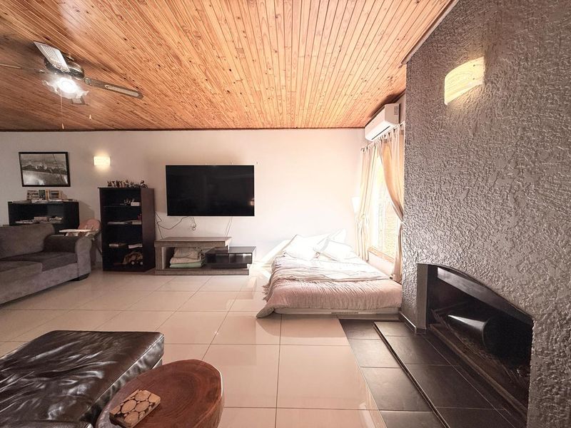 Family home with extra Flatlet in Hutten Heights - Photo 9