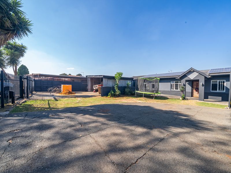4 Bedroom property in Minnebron,Brakpan - Photo 1