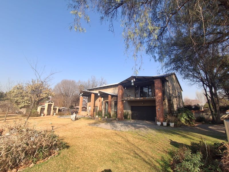 5-Bedroom Double-Story Family Home – Meyerton Central. - Photo 3