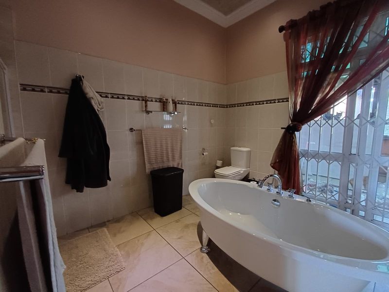 Most Perfect Buy In The Prime Location Of SE 3 - Photo 3