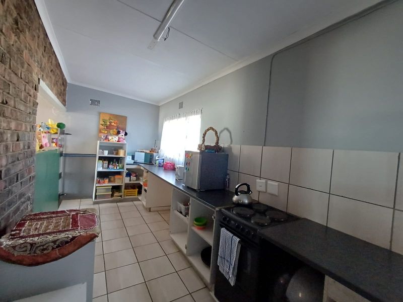 Property In SE 1 New To The Market Ideal For A Kinder garden - Photo 10
