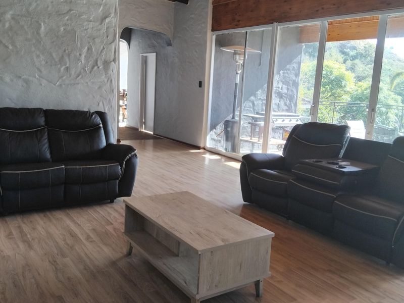 Luxury 6 bedroom fully furnished Home with Breath taking View - Photo 8