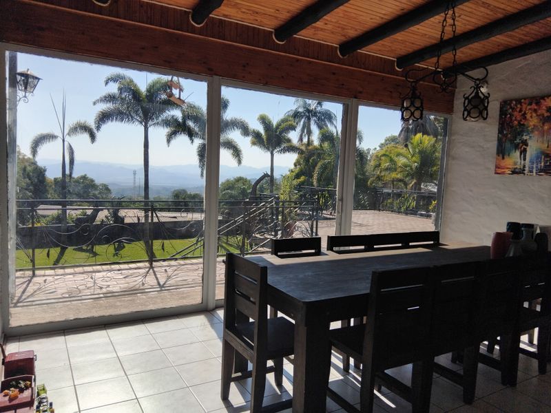 Luxury 6 bedroom fully furnished Home with Breath taking View - Photo 4