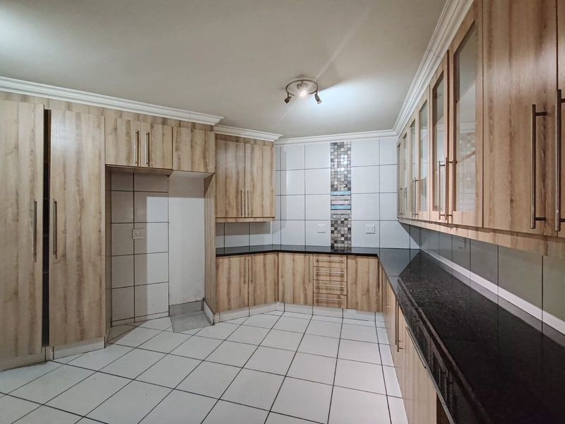 3 Bedroom House wirh Pool and lat for sale in Rand Collieries - Photo 3