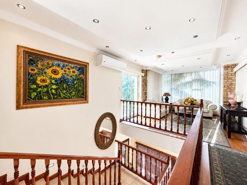 7 Bedroom home - Photo 4