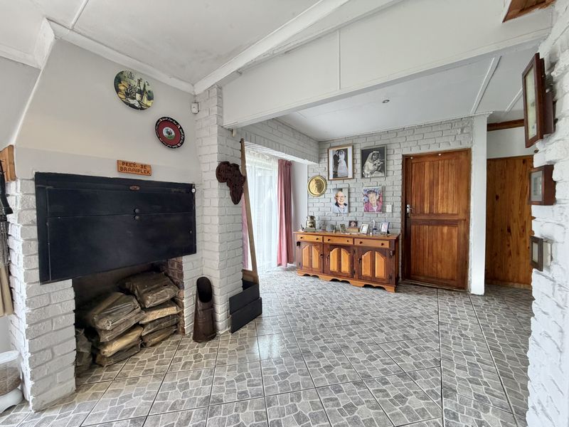 Family Home n Wavecrest - Photo 9