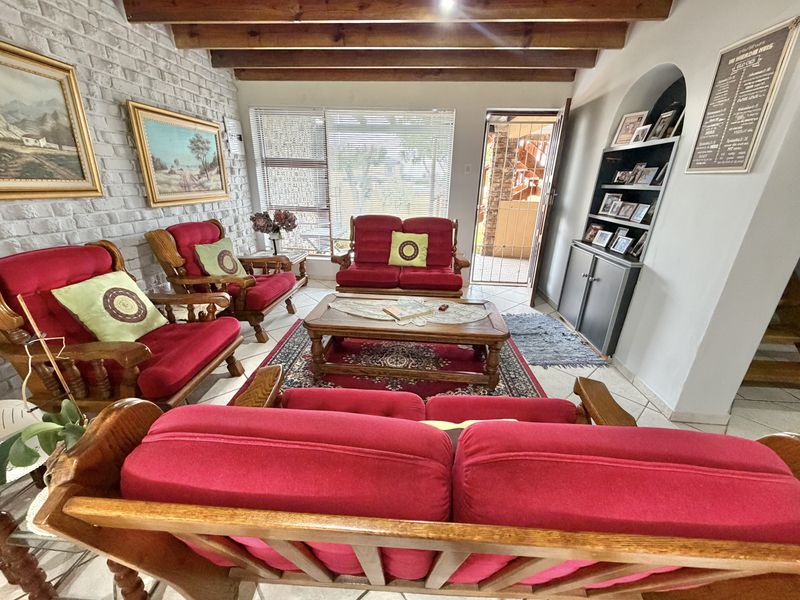 Family Home n Wavecrest - Photo 4