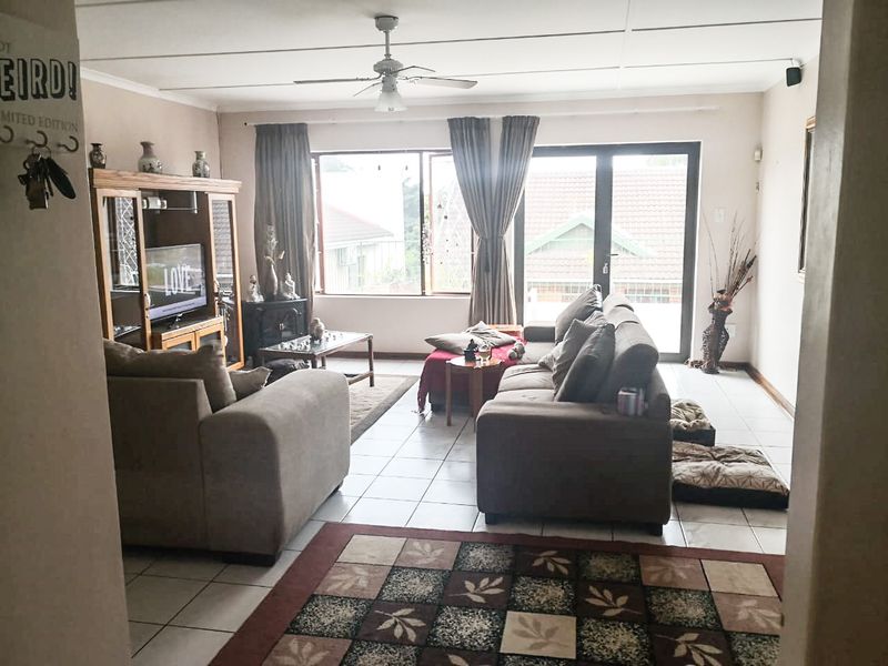 Beautiful 3 Bedroom Spacious Flat For Rental - Photo 6