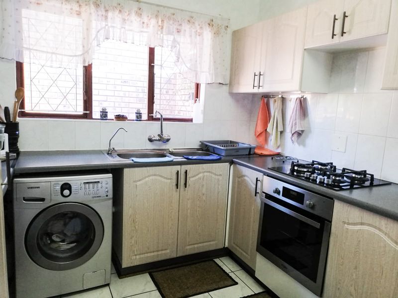 Beautiful 3 Bedroom Spacious Flat For Rental - Photo 4