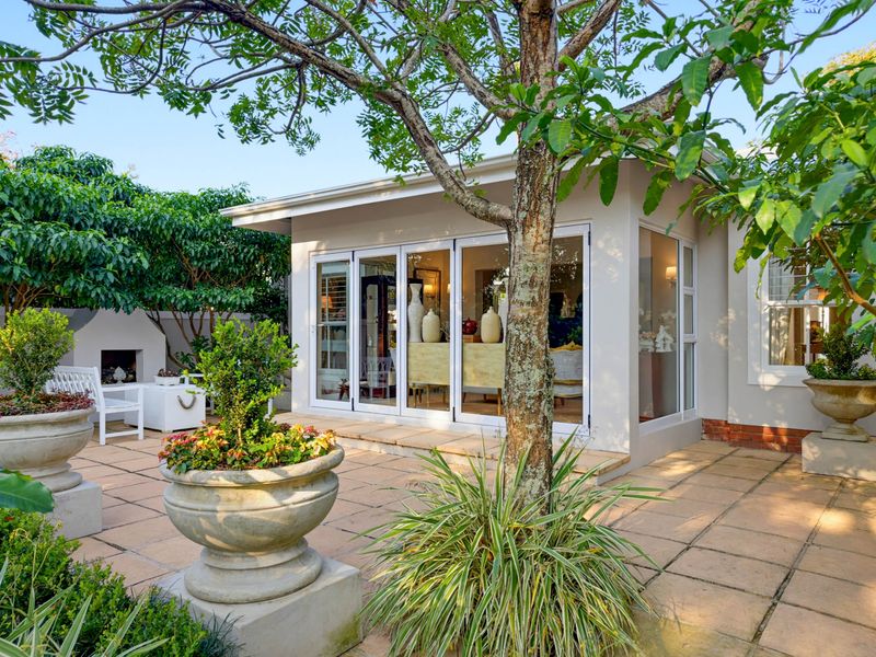 Your Next Chapter Starts Here - Spacious Garden Townhouse in Shortens Country Estate - Photo 1