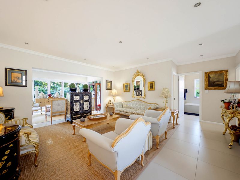 Your Next Chapter Starts Here - Spacious Garden Townhouse in Shortens Country Estate - Photo 3