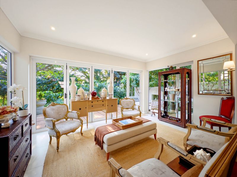 Your Next Chapter Starts Here - Spacious Garden Townhouse in Shortens Country Estate - Photo 2