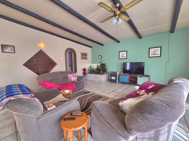 STUNNING HOME WITH PLENTY CHARM AND POTENTIAL! - Photo 9