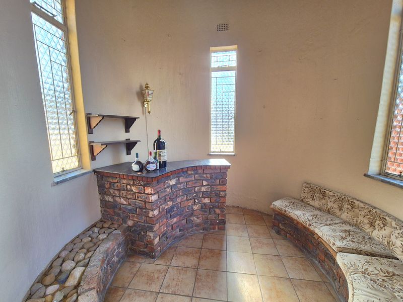 STUNNING HOME WITH PLENTY CHARM AND POTENTIAL! - Photo 5