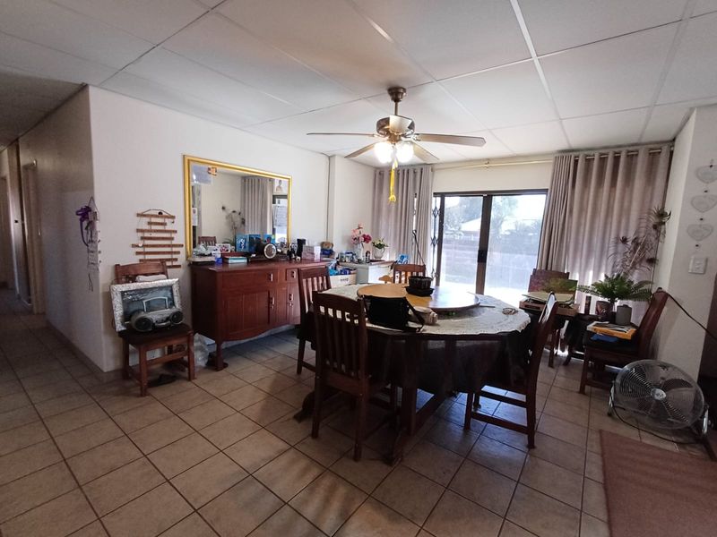 SOLE MANDATE ON A PERFECT HOME IN VAALPARK - Photo 3
