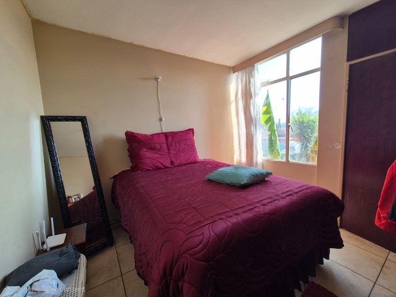 !Stunning First Floor Two Bedroom Unit! - Photo 2