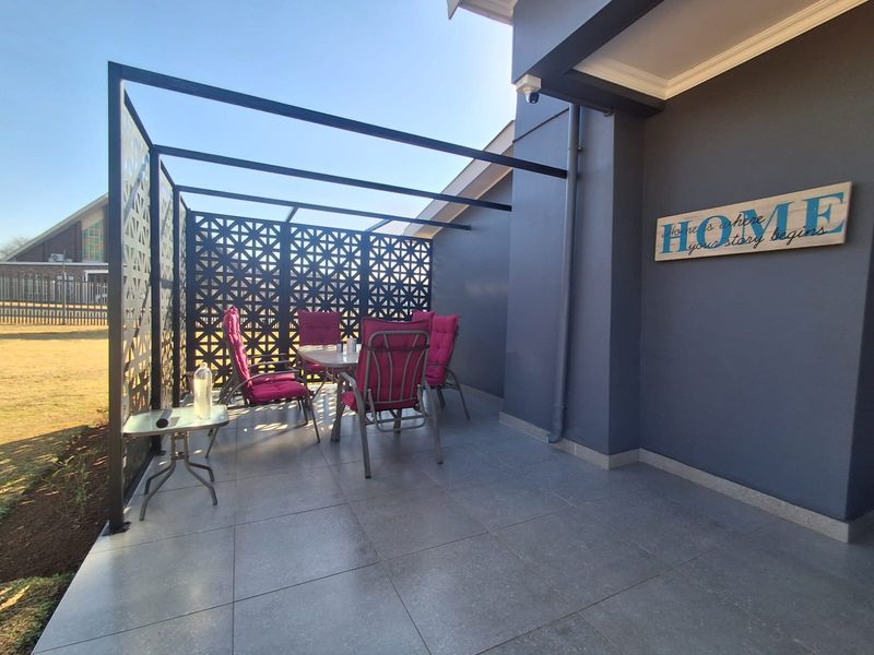 NEWLY RENOVATED!!Modern Family Home – Meyerton Central. - Photo 3
