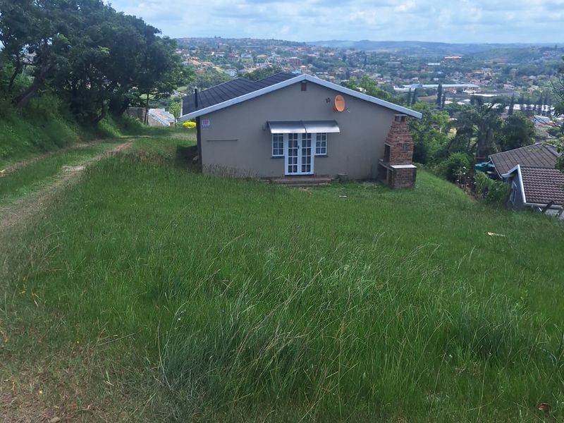 Newly Renovated Home - Photo 2