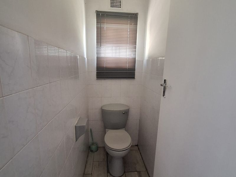 Newly Renovated Home - Photo 3