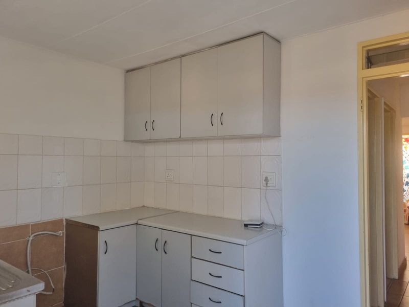 Neat Home - Photo 5