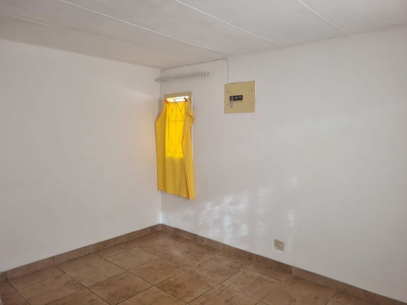 Neat Home - Photo 6