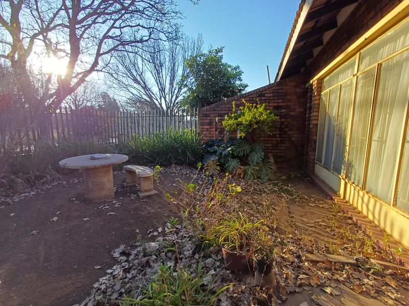 Lovely Sectional Title In CE 2 Selling For An Unbelievable Price - Photo 6