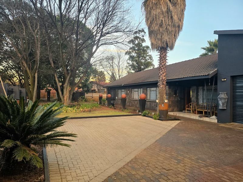 Beautiful maintained family home for sale in Meyerton. - Photo 4