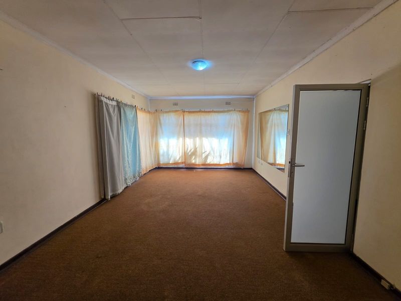 Beautiful House to Rent in Flora Gardens! - Photo 5
