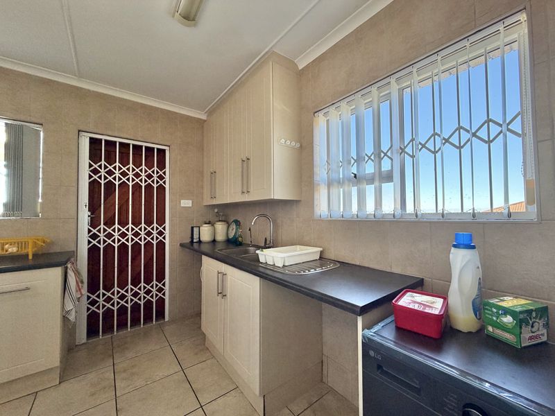 3 Bedroom House for sale in Eden Glen Retirement illge - Photo 8