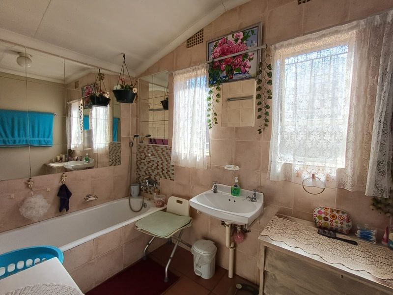 Perfect Property For An Amazing Price in SE 6 - Photo 5