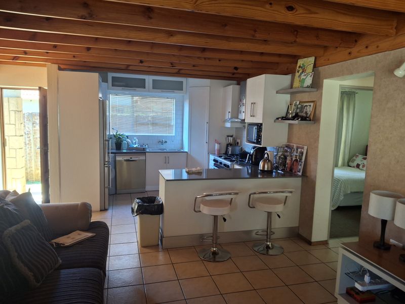 4 Bedroom House for Sale in Ravenswood, Boksburg - Photo 6